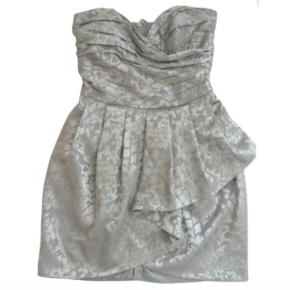 H&M strapless draped mini dress curved hem NWT sz 2 - Picture 1 of 3